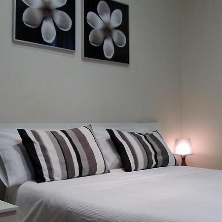 Hostal Oklahoma Reus Ngoại thất bức ảnh