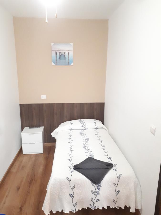 Hostal Oklahoma Reus Ngoại thất bức ảnh