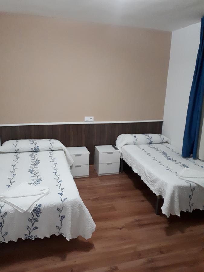 Hostal Oklahoma Reus Ngoại thất bức ảnh