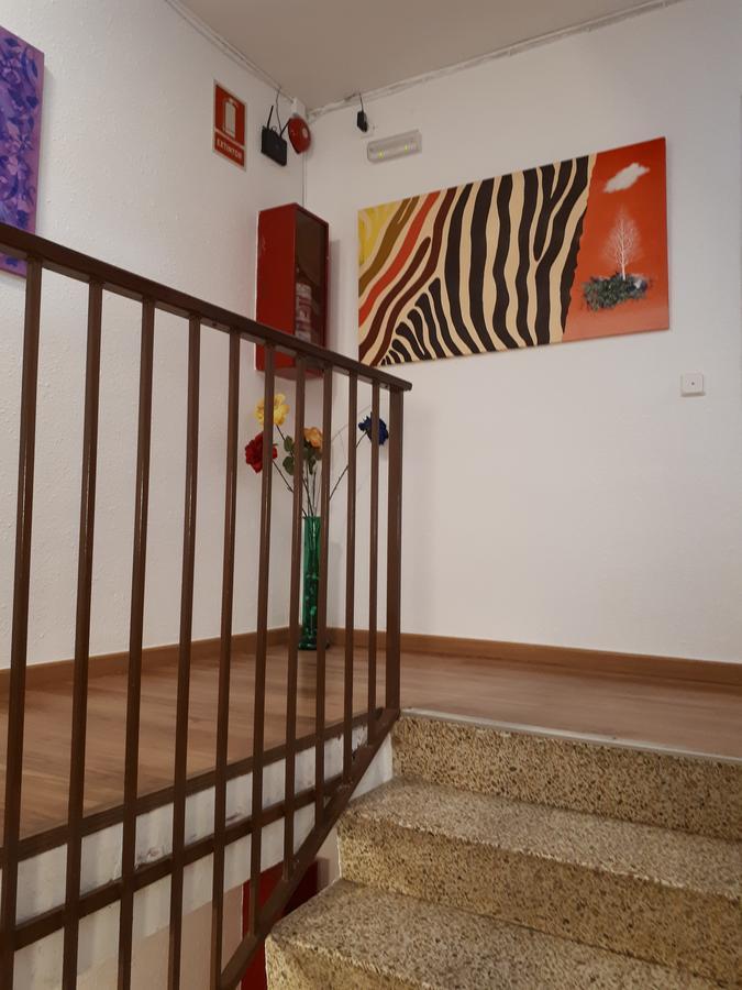 Hostal Oklahoma Reus Ngoại thất bức ảnh