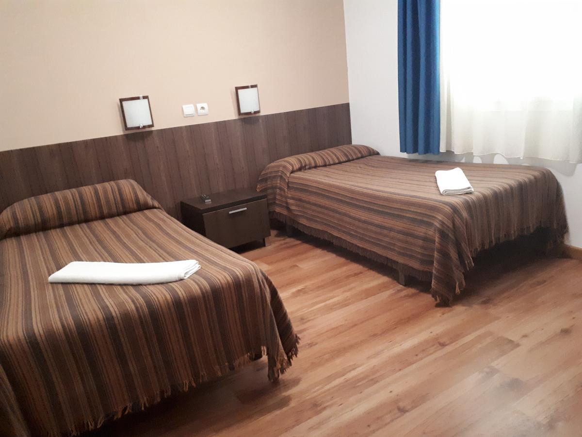Hostal Oklahoma Reus Ngoại thất bức ảnh