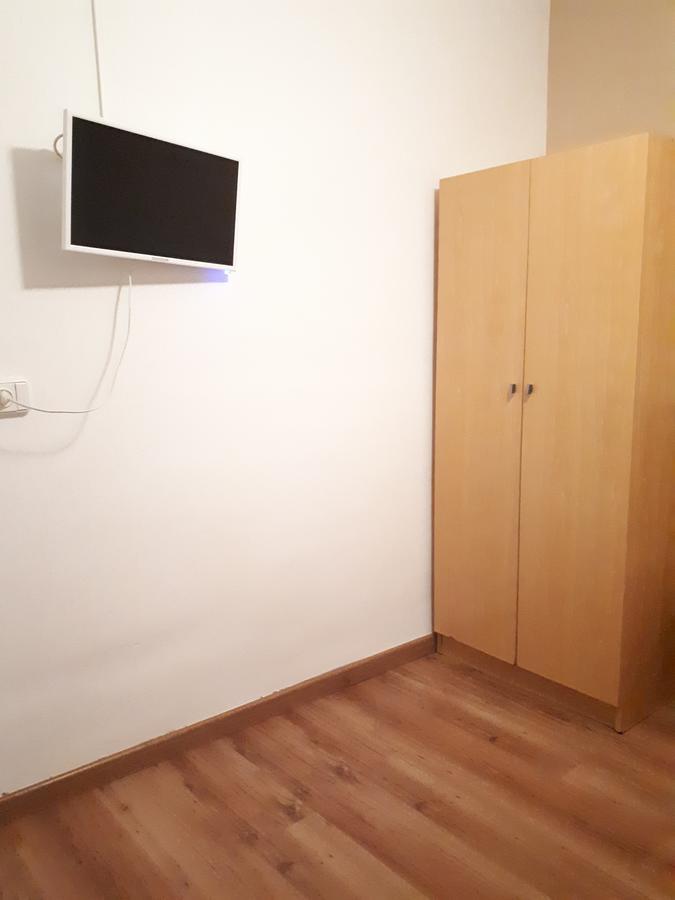 Hostal Oklahoma Reus Ngoại thất bức ảnh