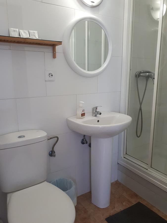 Hostal Oklahoma Reus Ngoại thất bức ảnh