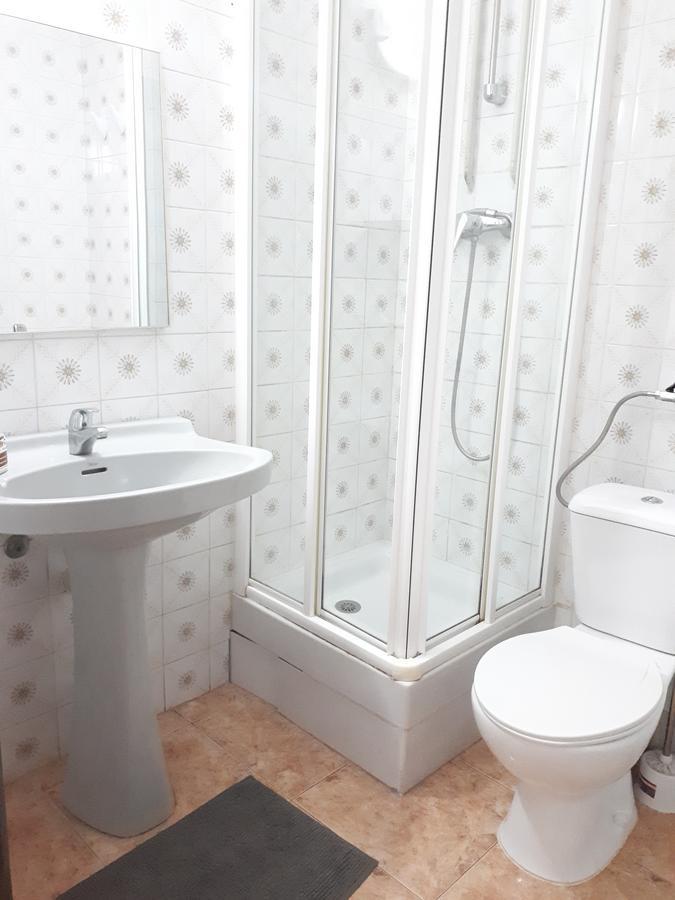 Hostal Oklahoma Reus Ngoại thất bức ảnh