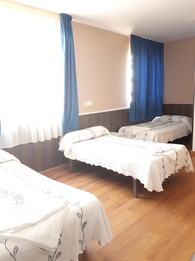 Hostal Oklahoma Reus Ngoại thất bức ảnh