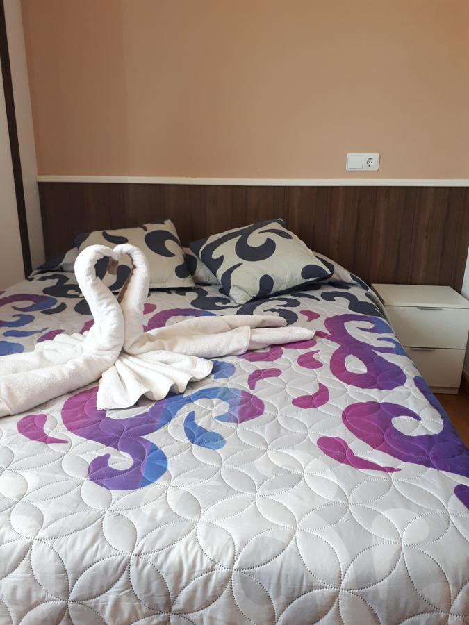 Hostal Oklahoma Reus Ngoại thất bức ảnh