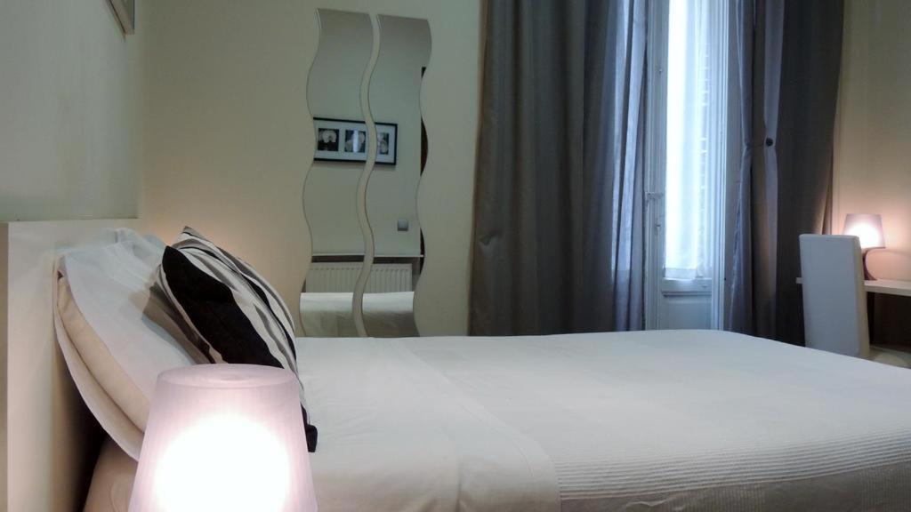 Hostal Oklahoma Reus Ngoại thất bức ảnh